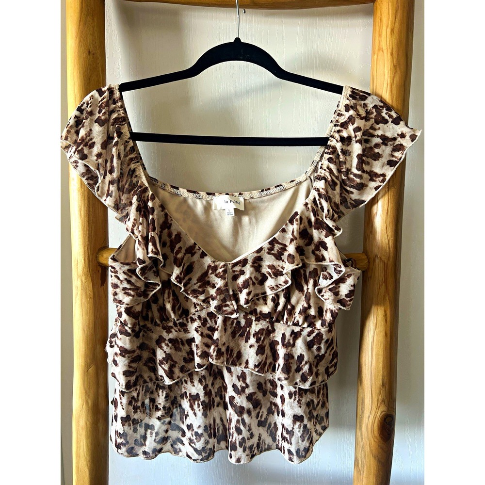 la Peche Animal Print Mesh Ruffle V-Neck Short Sleeve Blouse Beige L